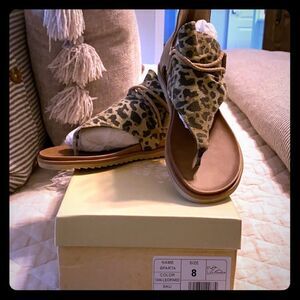 Leopard Sandals - Boutique